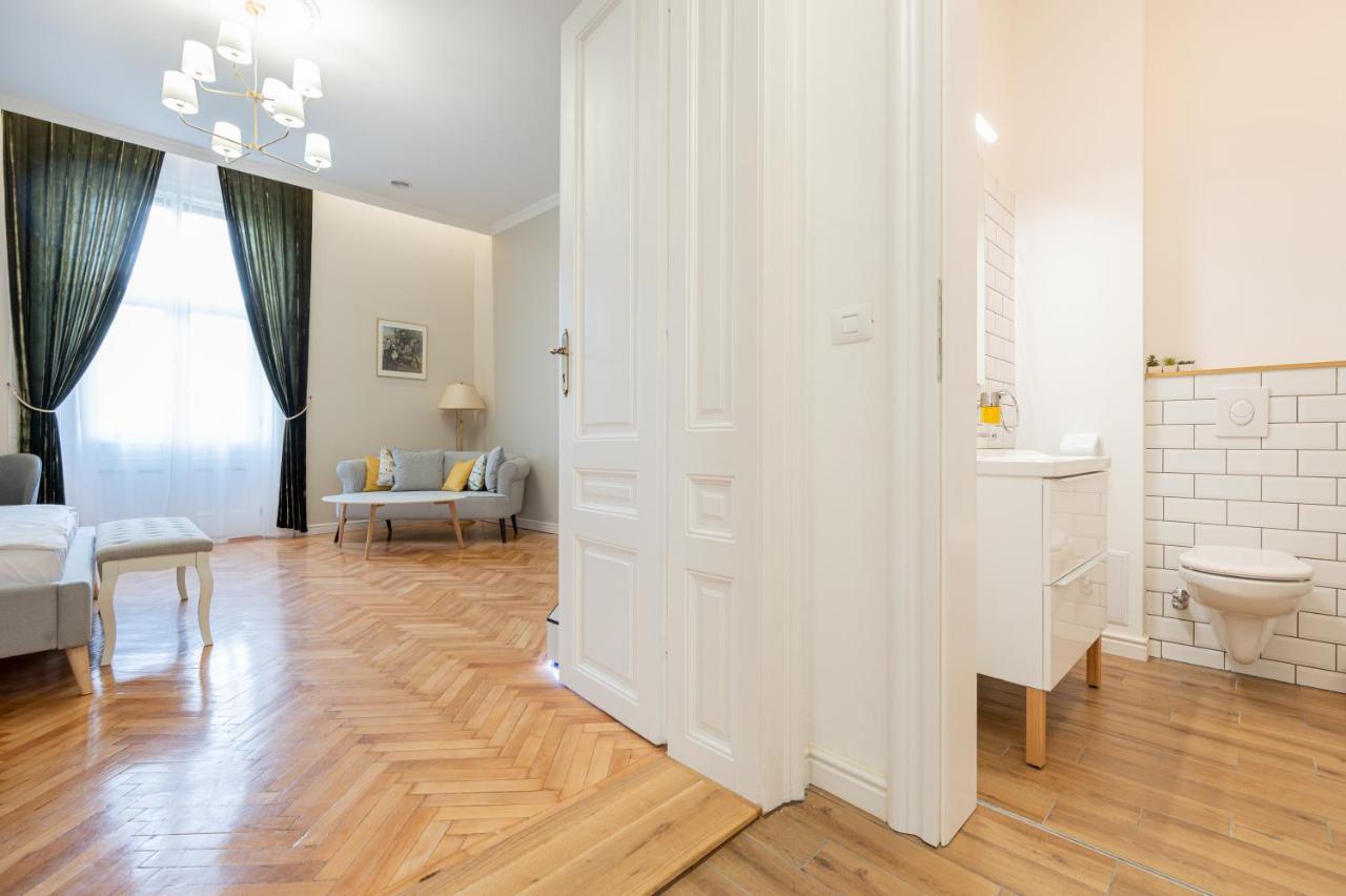 Central Park Apartments 오라데아 외부 사진