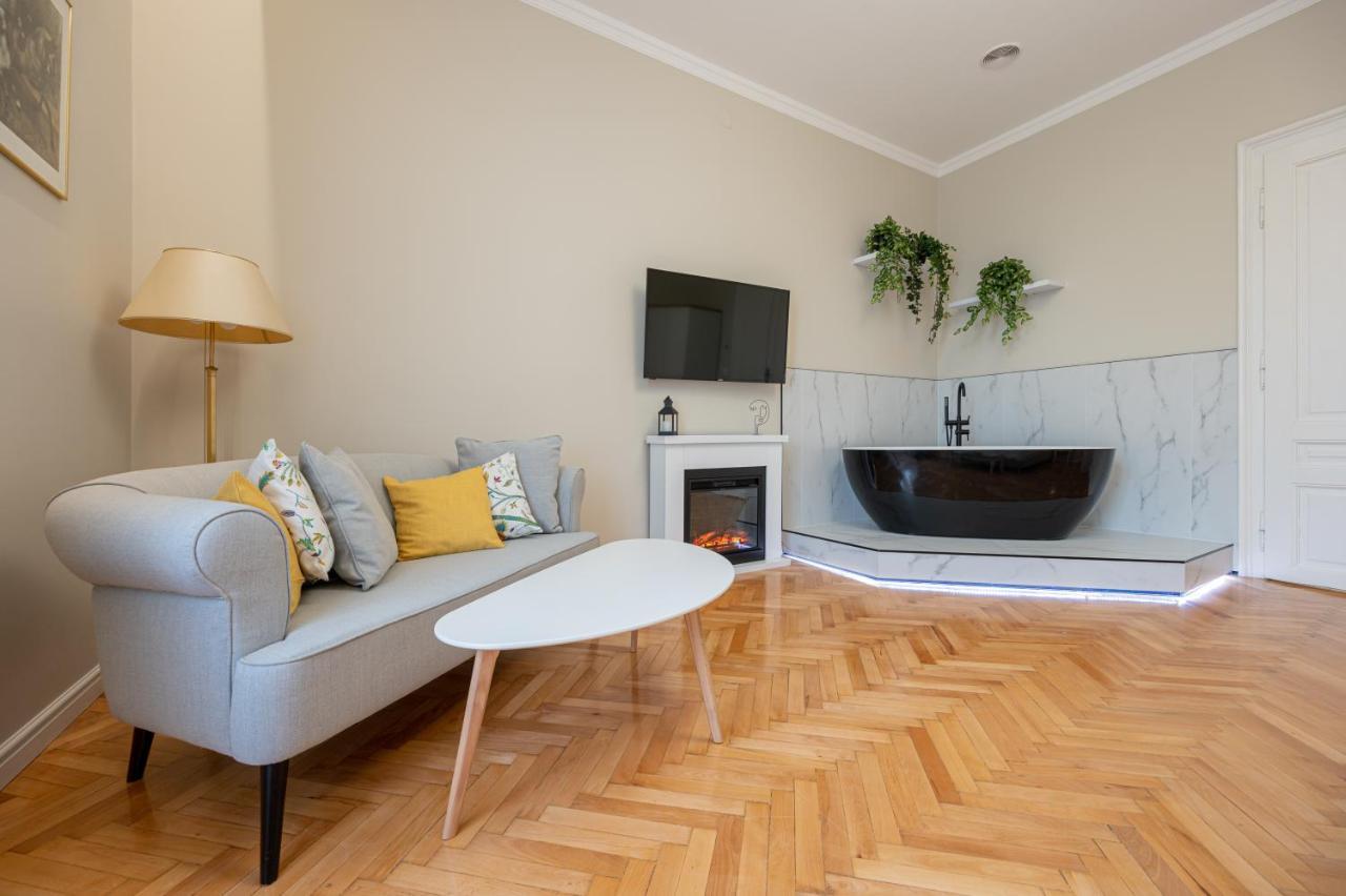 Central Park Apartments 오라데아 외부 사진