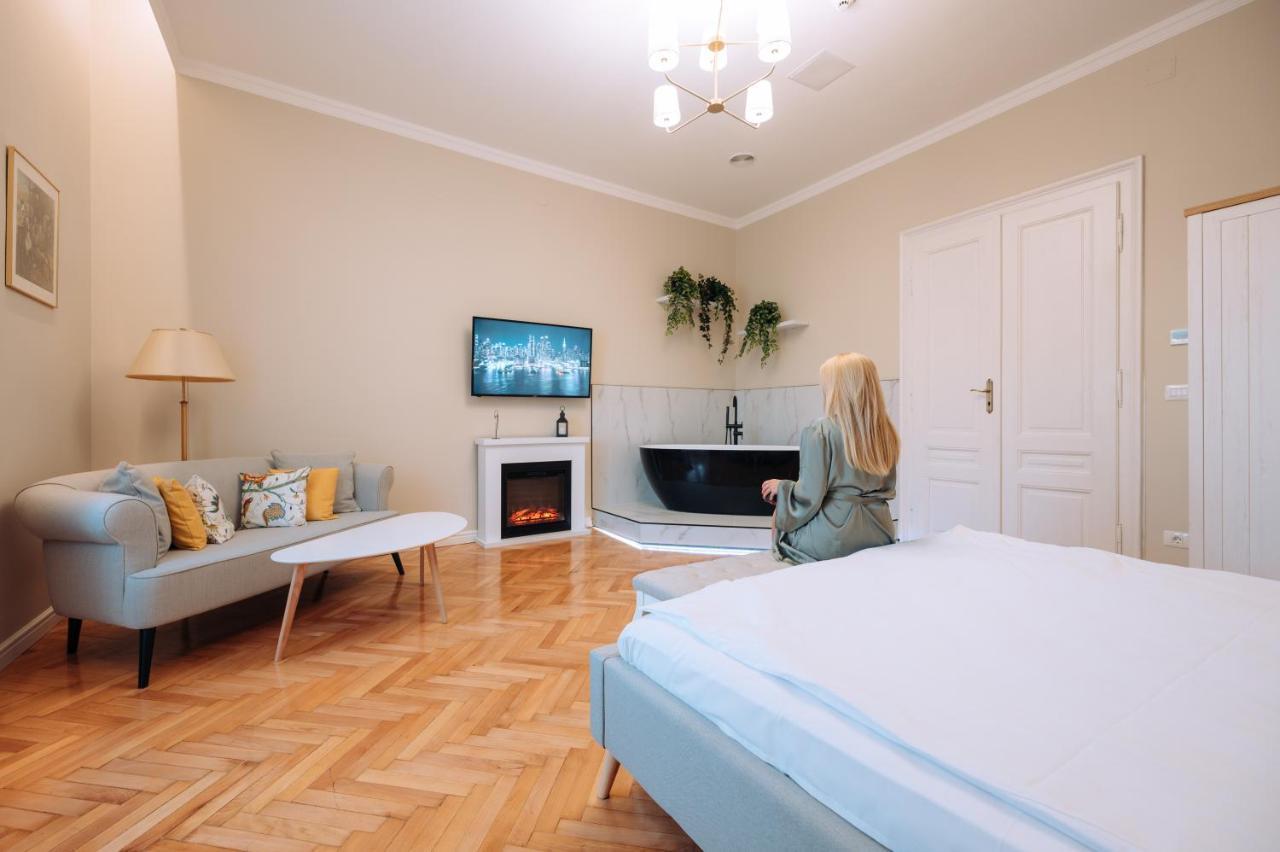 Central Park Apartments 오라데아 외부 사진